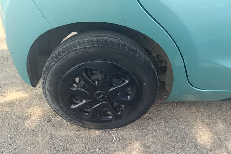 Used JMEV Xiao Qilin 2022 Heart-Pounding Edition Right Rear Wheel Hub