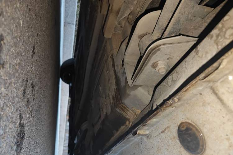 Used JMEV Xiao Qilin 2022 Heart-Pounding Edition Chassis Rear Right