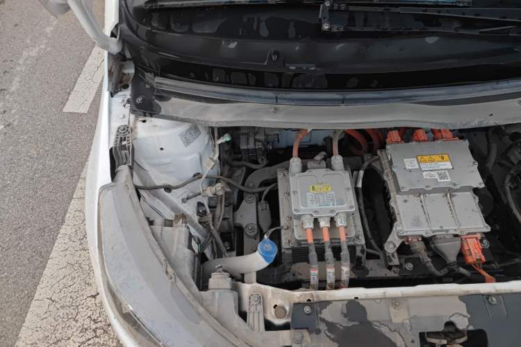 Used JMEV Xiao Qilin 2022 Heart-Pounding Edition Engine Bay Right