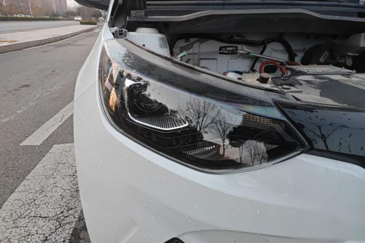 Used JMEV Xiao Qilin 2022 Heart-Pounding Edition Right Front Headlight