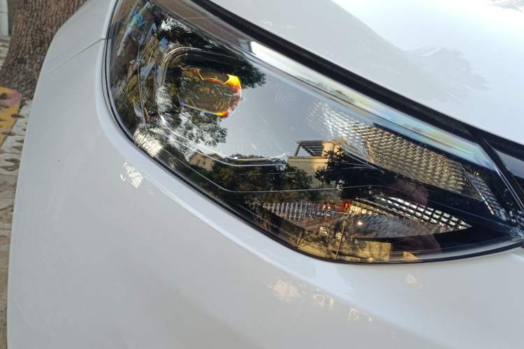 Used JMEV Xiao Qilin 2022 Heart-Pounding Edition Right Front Headlight