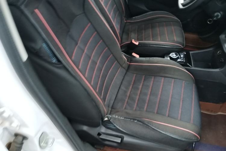 Used JMEV Xiao Qilin 2022 Heart-Pounding Edition Right Front Seat