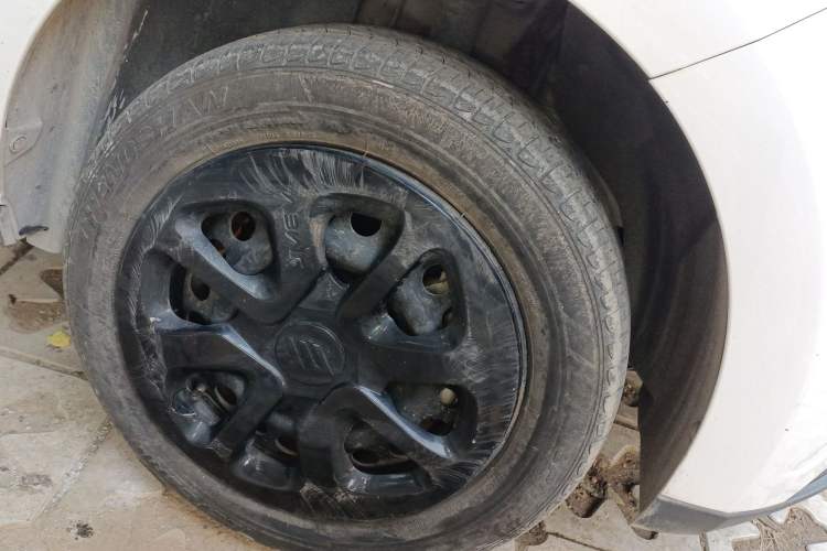 Used JMEV Xiao Qilin 2022 Heart-Pounding Edition Right Front Wheel Hub