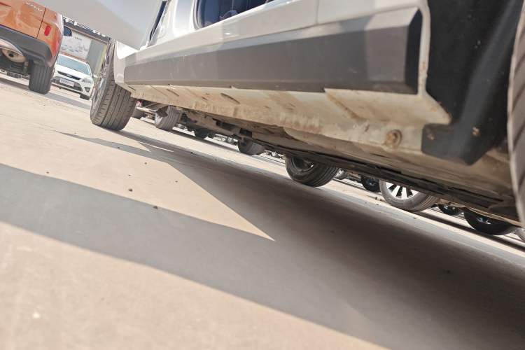 Used JMEV Xiao Qilin 2022 Heart-Pounding Edition Right Side Sill