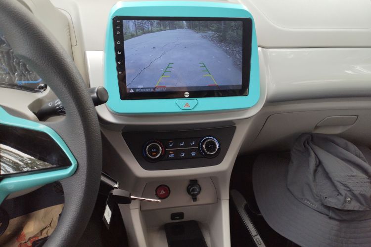 Used JMEV Xiao Qilin 2023 Joyful Edition 201km Comfort Model Audio And AC Panel