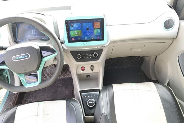 Used JMEV Xiao Qilin 2023 Joyful Edition 201km Comfort Model Audio And AC Panel