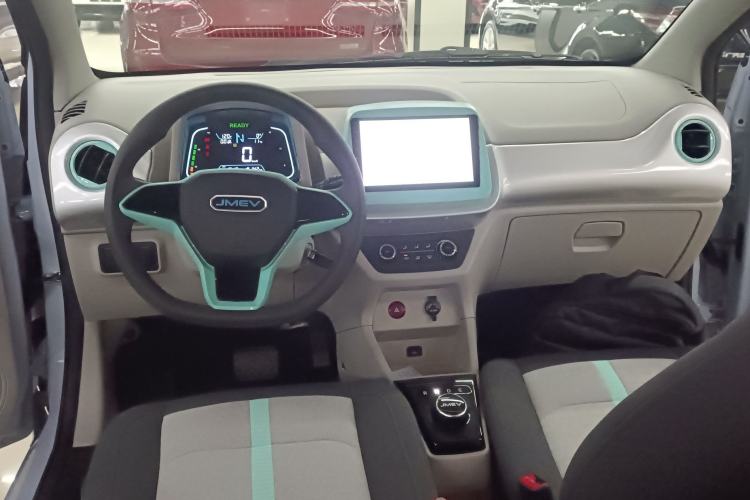 Used JMEV Xiao Qilin 2023 Joyful Edition 201km Comfort Model Center Console