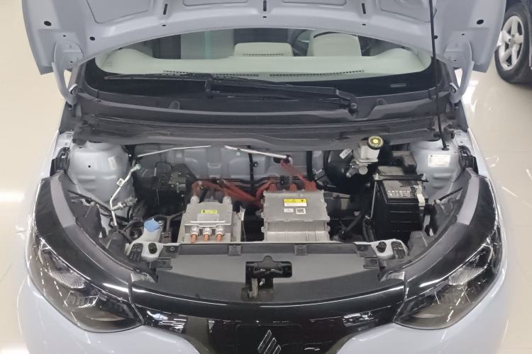 Used JMEV Xiao Qilin 2023 Joyful Edition 201km Comfort Model Engine Bay
