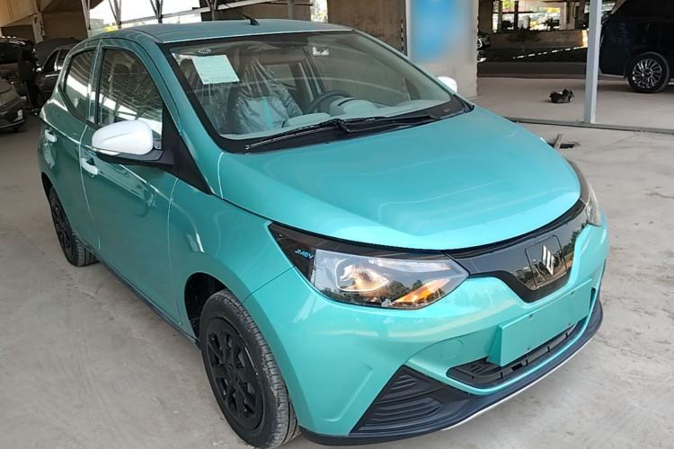 Used JMEV Xiao Qilin 2023 Joyful Edition 201km Comfort Model Front Right 45 Deg