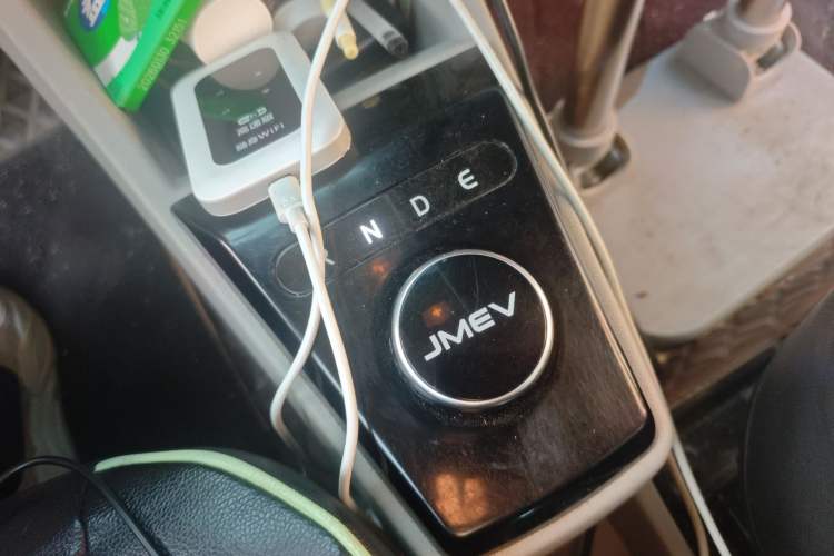 Used JMEV Xiao Qilin 2023 Joyful Edition 201km Comfort Model Gear Lever