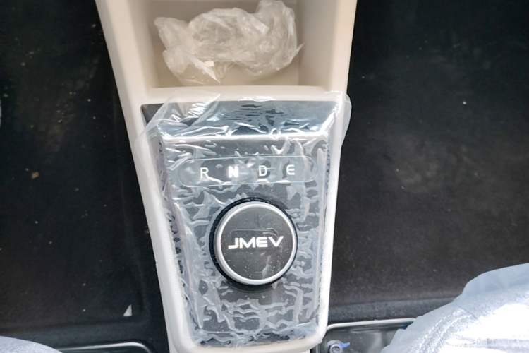 Used JMEV Xiao Qilin 2023 Joyful Edition 201km Comfort Model Gear Lever