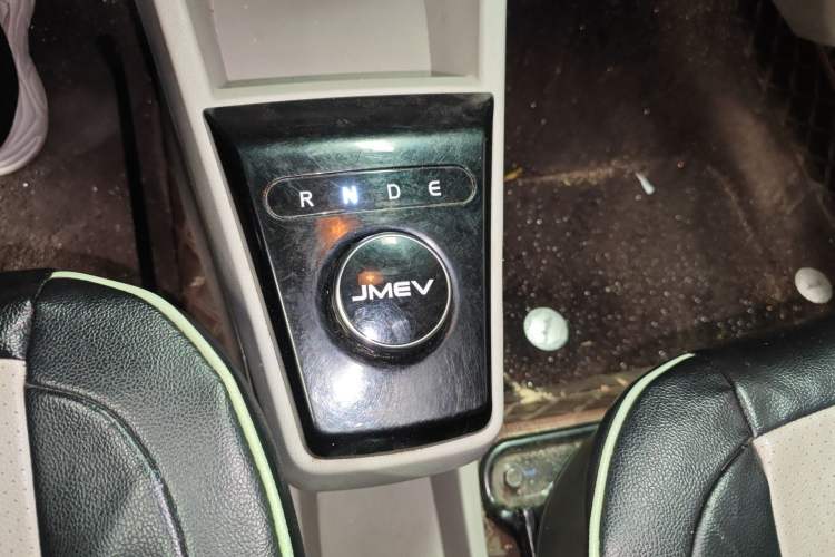 Used JMEV Xiao Qilin 2023 Joyful Edition 201km Comfort Model Gear Lever