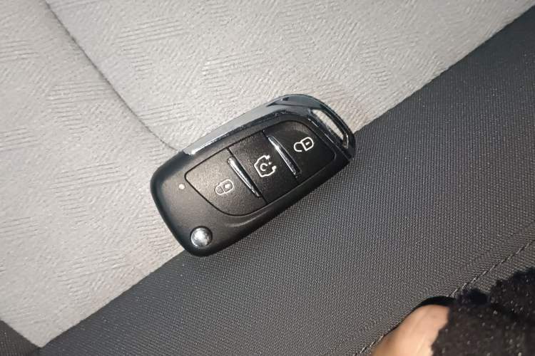 Used JMEV Xiao Qilin 2023 Joyful Edition 201km Comfort Model Interior 1