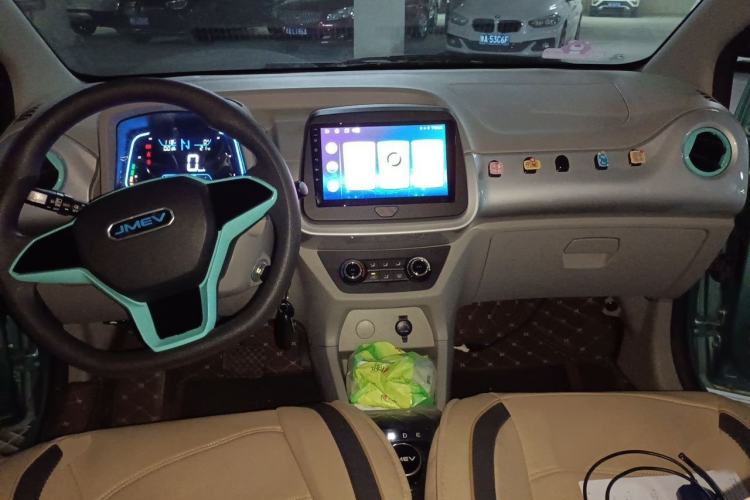 Used JMEV Xiao Qilin 2023 Joyful Edition 201km Comfort Model Interior 2