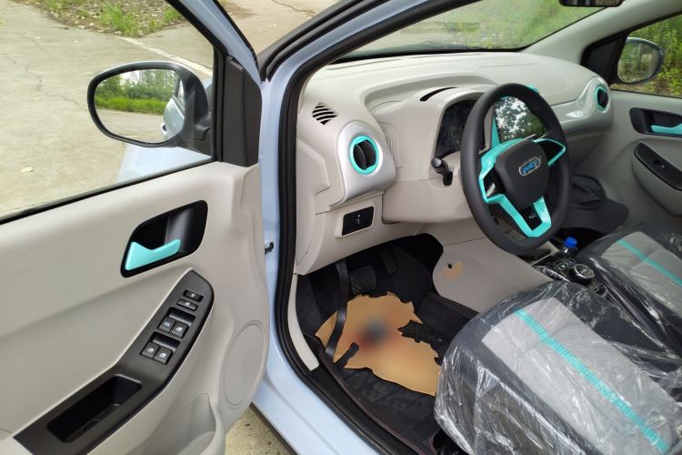 Used JMEV Xiao Qilin 2023 Joyful Edition 201km Comfort Model Interior 3