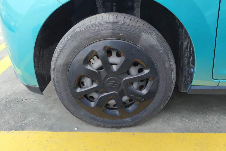 Used JMEV Xiao Qilin 2023 Joyful Edition 201km Comfort Model Left Front Wheel Hub