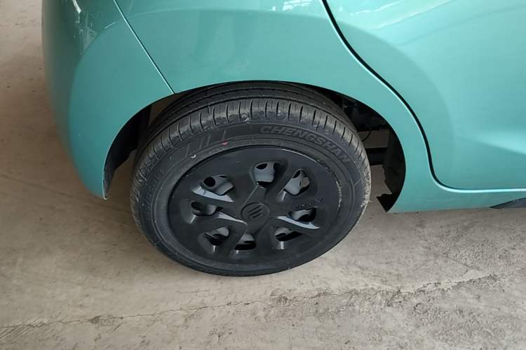 Used JMEV Xiao Qilin 2023 Joyful Edition 201km Comfort Model Right Rear Wheel Hub