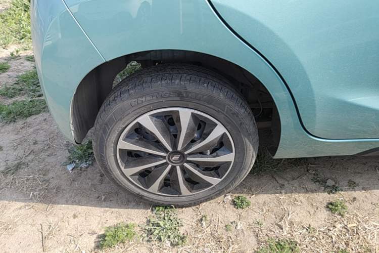 Used JMEV Xiao Qilin 2023 Joyful Edition 201km Comfort Model Right Rear Wheel Hub