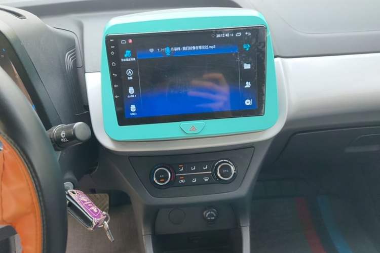 Used JMEV Xiao Qilin 2023 Joyful Edition 201km Comfort Model Audio And AC Panel
