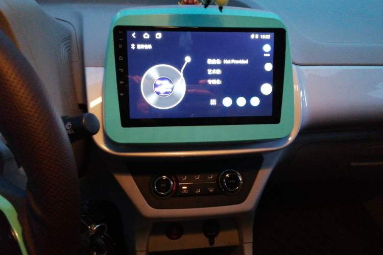 Used JMEV Xiao Qilin 2023 Joyful Edition 201km Comfort Model Audio And AC Panel