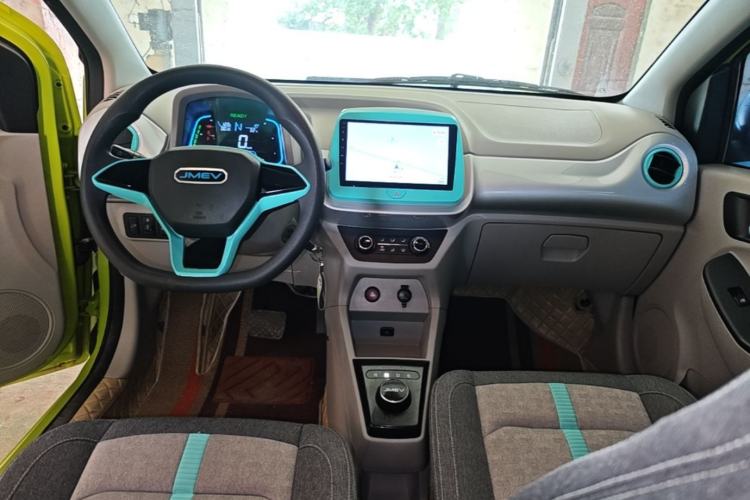 Used JMEV Xiao Qilin 2023 Joyful Edition 201km Comfort Model Center Console