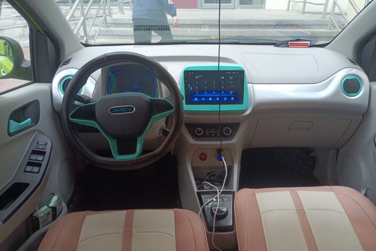 Used JMEV Xiao Qilin 2023 Joyful Edition 201km Comfort Model Center Console