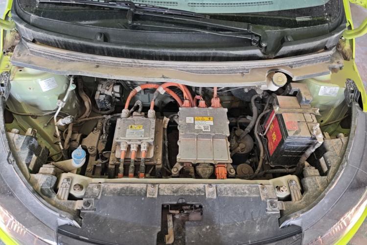 Used JMEV Xiao Qilin 2023 Joyful Edition 201km Comfort Model Engine Bay