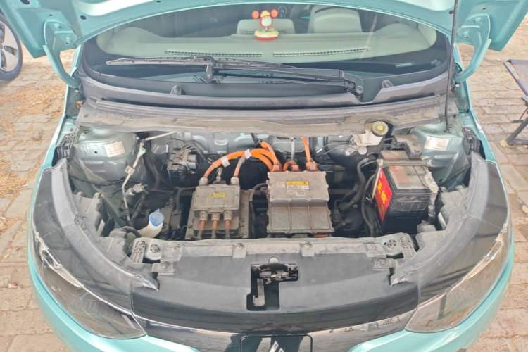 Used JMEV Xiao Qilin 2023 Joyful Edition 201km Comfort Model Engine Bay