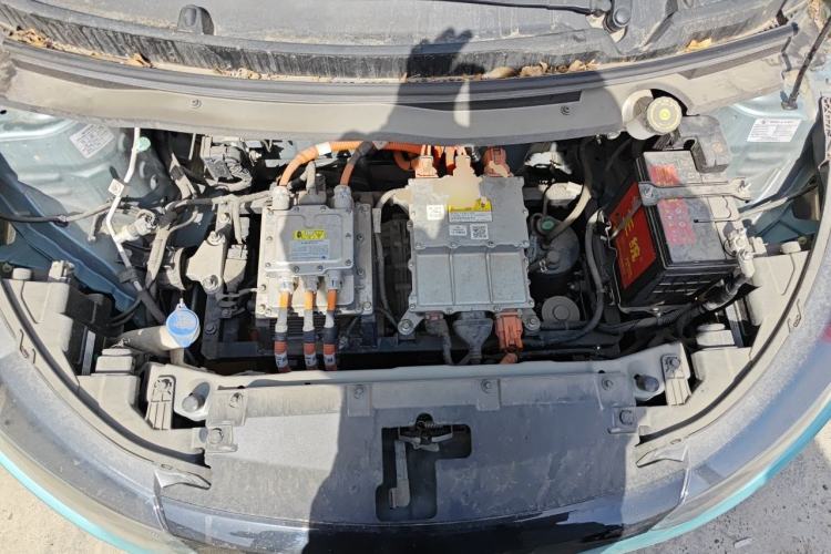 Used JMEV Xiao Qilin 2023 Joyful Edition 201km Comfort Model Engine Bay