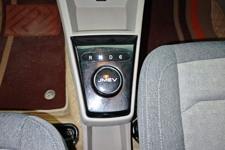 Used JMEV Xiao Qilin 2023 Joyful Edition 201km Comfort Model Gear Lever