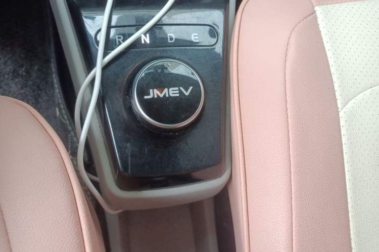 Used JMEV Xiao Qilin 2023 Joyful Edition 201km Comfort Model Gear Lever