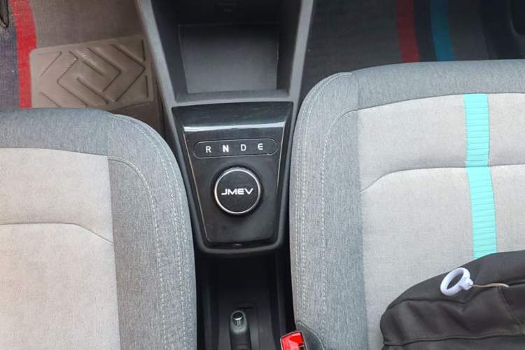 Used JMEV Xiao Qilin 2023 Joyful Edition 201km Comfort Model Gear Lever