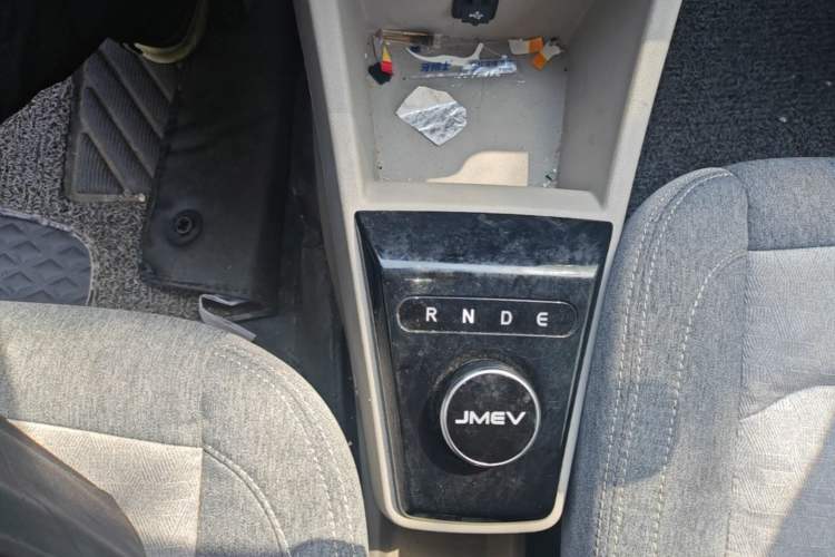 Used JMEV Xiao Qilin 2023 Joyful Edition 201km Comfort Model Gear Lever