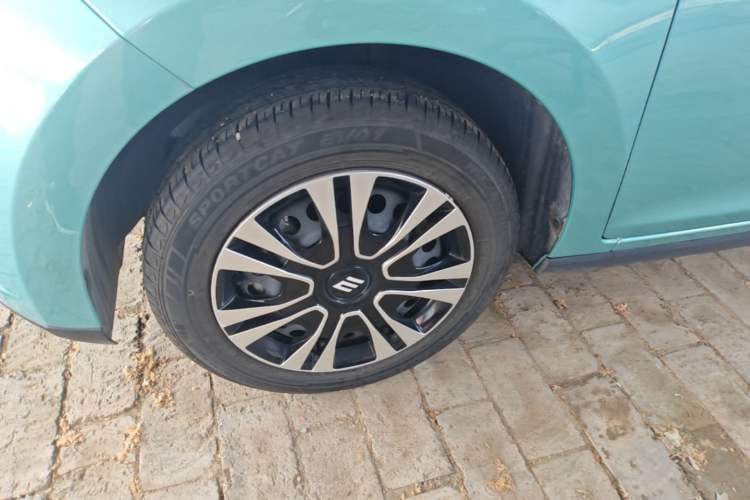 Used JMEV Xiao Qilin 2023 Joyful Edition 201km Comfort Model Left Front Wheel Hub