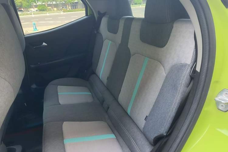 Used JMEV Xiao Qilin 2023 Joyful Edition 201km Comfort Model Left Rear Seat