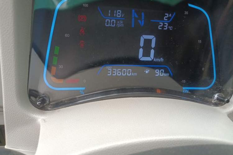 Used JMEV Xiao Qilin 2023 Joyful Edition 201km Comfort Model Odometer Close Up