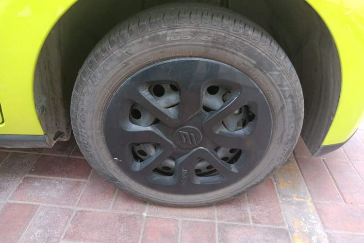 Used JMEV Xiao Qilin 2023 Joyful Edition 201km Comfort Model Right Front Wheel Hub