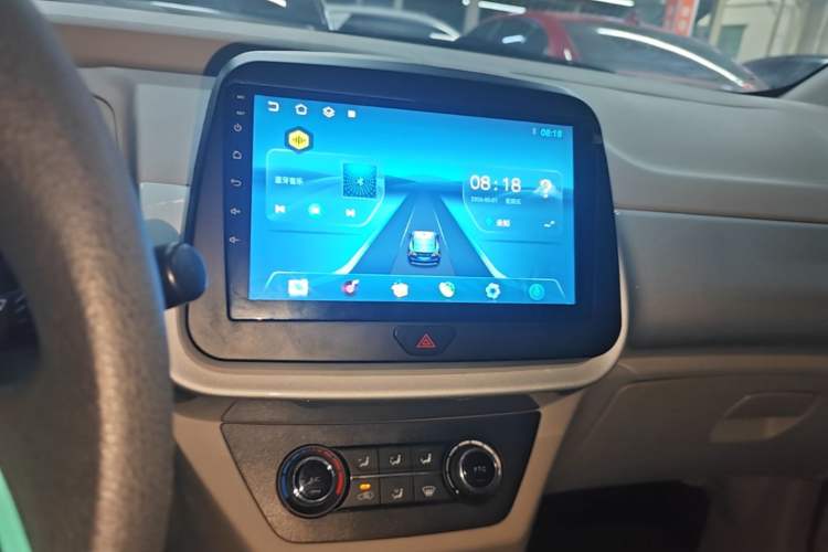 Used JMEV Xiao Qilin 2023 Joyful Edition 201km Comfort Model Audio And AC Panel