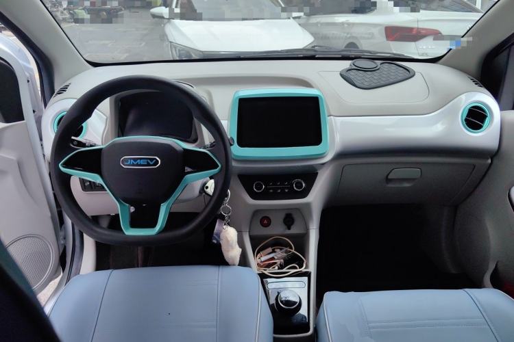 Used JMEV Xiao Qilin 2023 Joyful Edition 201km Luxury Model Center Console
