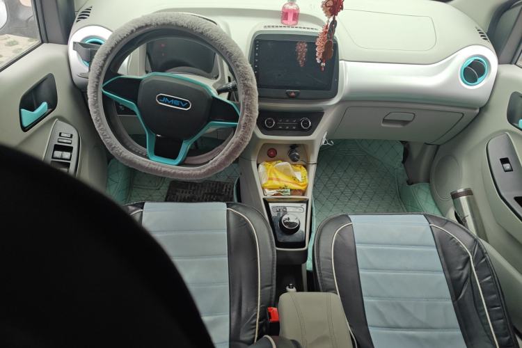 Used JMEV Xiao Qilin 2023 Joyful Edition 201km Comfort Model Center Console