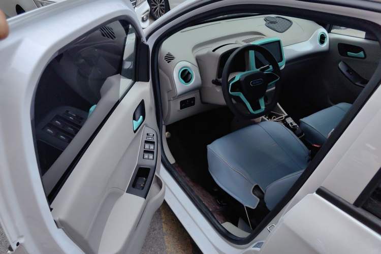 Used JMEV Xiao Qilin 2023 Joyful Edition 201km Luxury Model Driver Seat