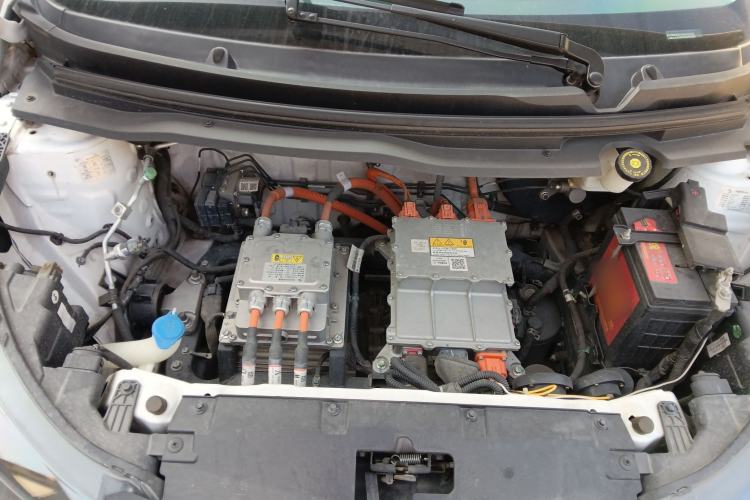 Used JMEV Xiao Qilin 2023 Joyful Edition 201km Comfort Model Engine Bay