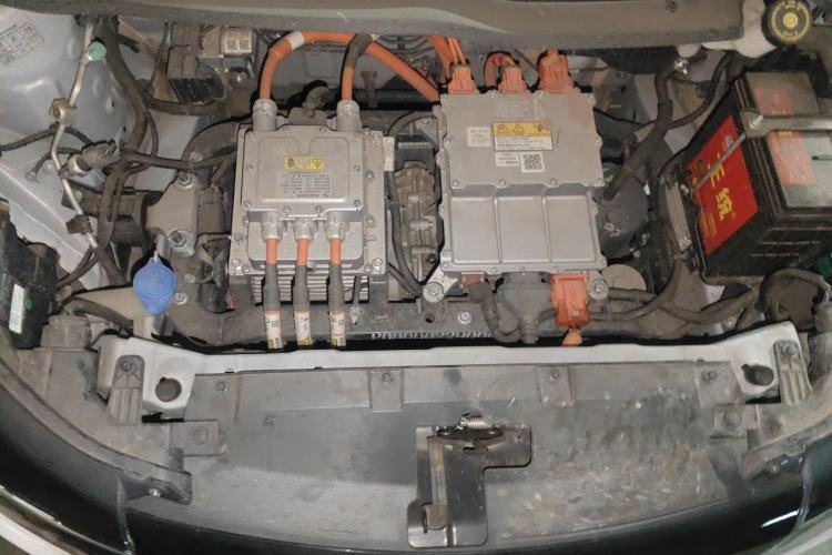 Used JMEV Xiao Qilin 2023 Joyful Edition 201km Comfort Model Engine Bay