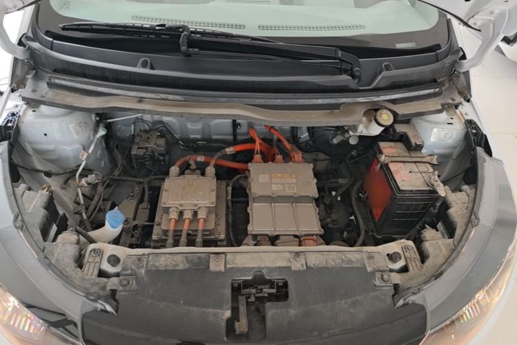 Used JMEV Xiao Qilin 2023 Joyful Edition 201km Comfort Model Engine Bay