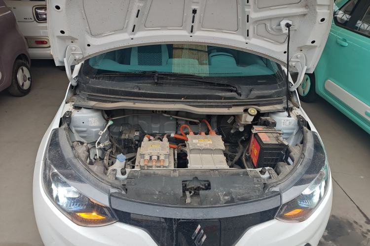 Used JMEV Xiao Qilin 2023 Joyful Edition 201km Luxury Model Engine Bay