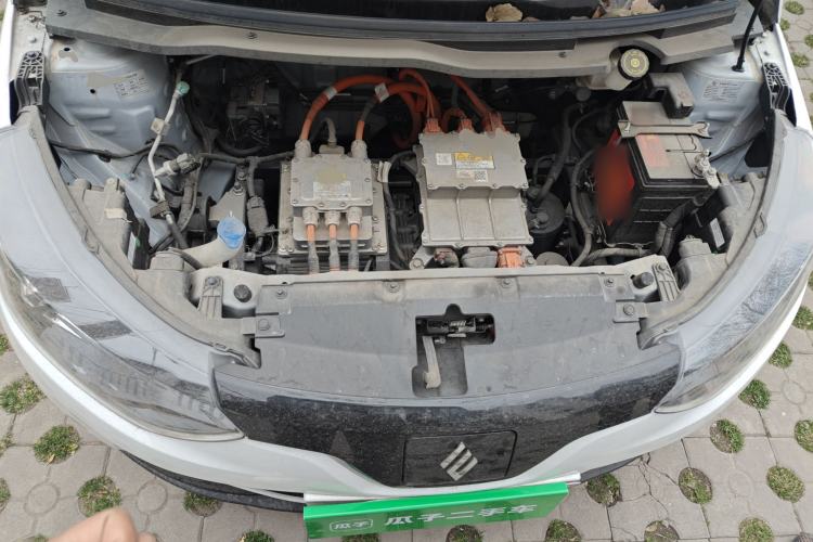 Used JMEV Xiao Qilin 2023 Joyful Edition 201km Comfort Model Engine Bay