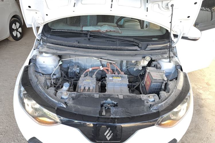Used JMEV Xiao Qilin 2023 Joyful Edition 201km Comfort Model Engine Bay