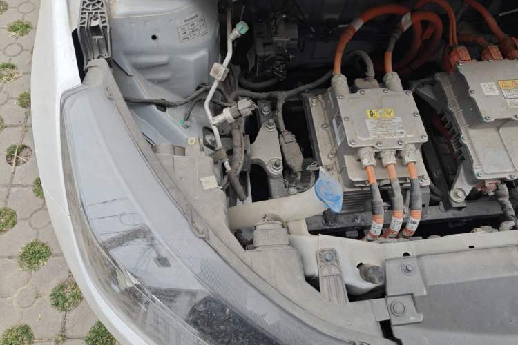 Used JMEV Xiao Qilin 2023 Joyful Edition 201km Comfort Model Engine Bay Right