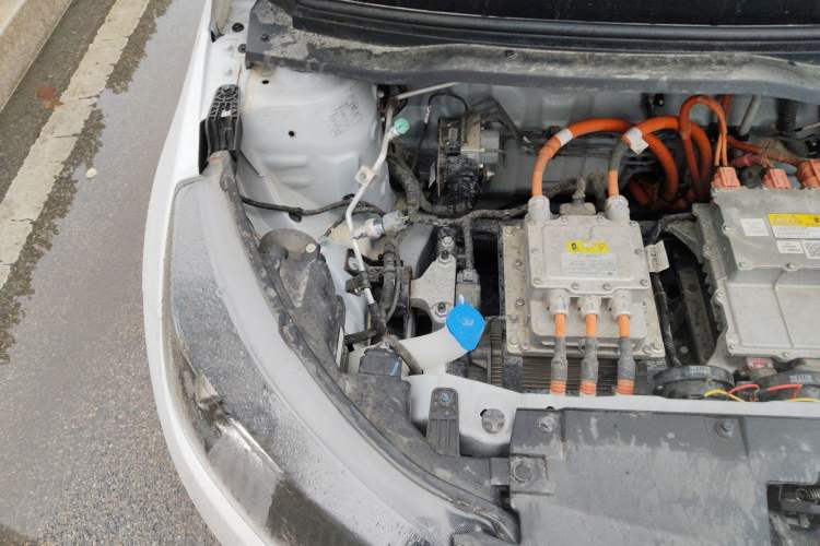 Used JMEV Xiao Qilin 2023 Joyful Edition 201km Comfort Model Engine Bay Right