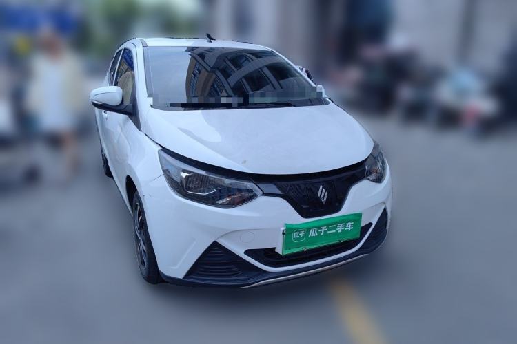 Used JMEV Xiao Qilin 2023 Joyful Edition 201km Luxury Model Front Right 45 Deg